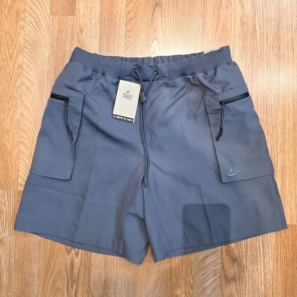 Nike Sportswear Tech Pack Shorts Woven Utility FB7528-068 Gray Men's Medium M LE - Picture 1 of 12